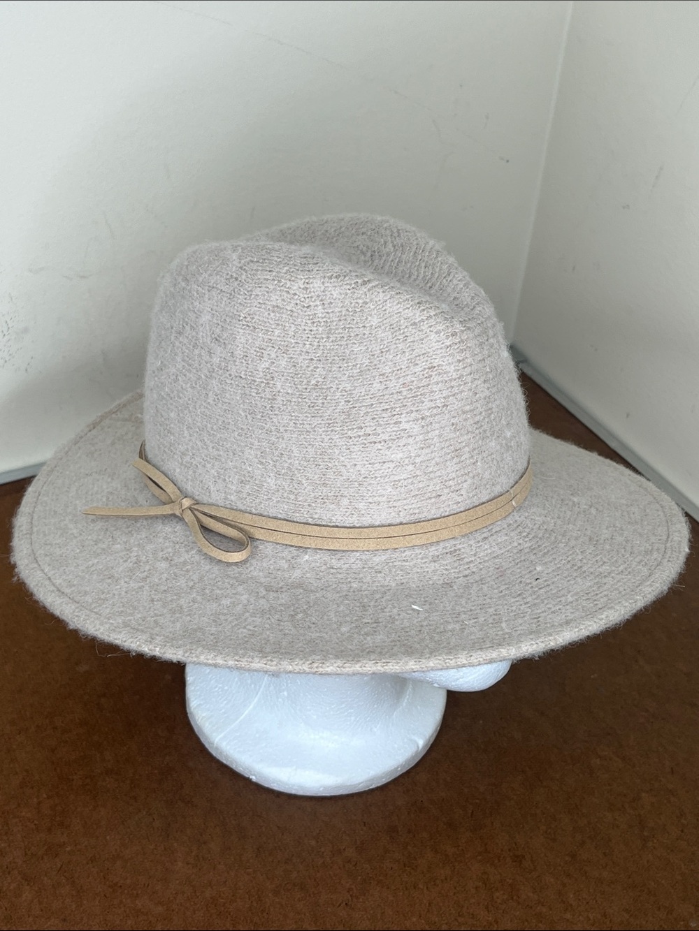 Universal Thread Light Beige Wool Felt Fedora with Bow Band